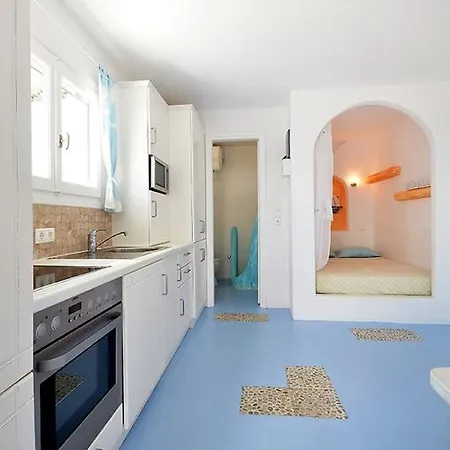 Studio Iro Houlakia